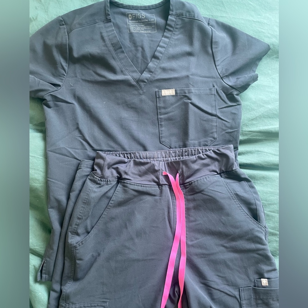 Perfect condition figs skinny scrub pants night sky